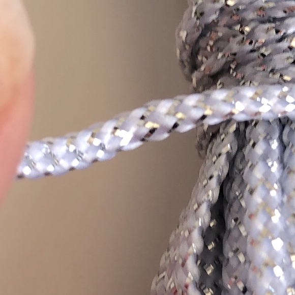 5/$10   9 YARDS 2MM Paracord Parachute Cord  WHITE SILVER - Picture 4 of 4